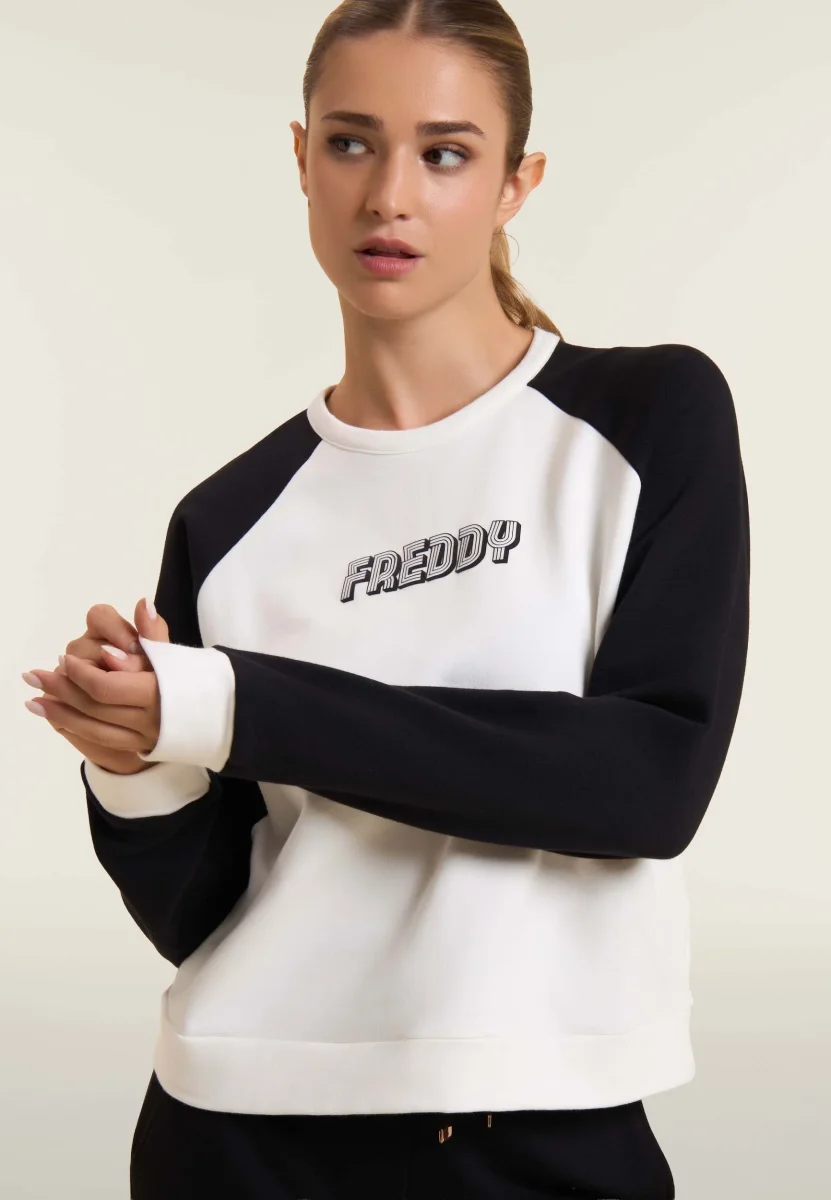 Felpa cropped bicolore con maniche raglan – Bild 5
